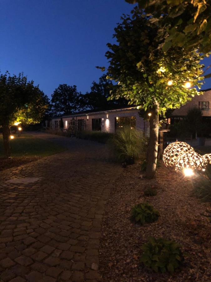 De Worfthoeve Geel Exterior foto